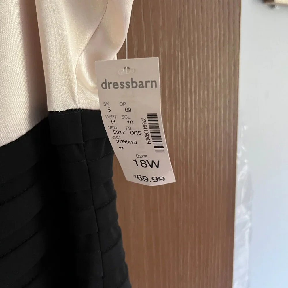 Dress Barn Collection - Picture 2 of 5